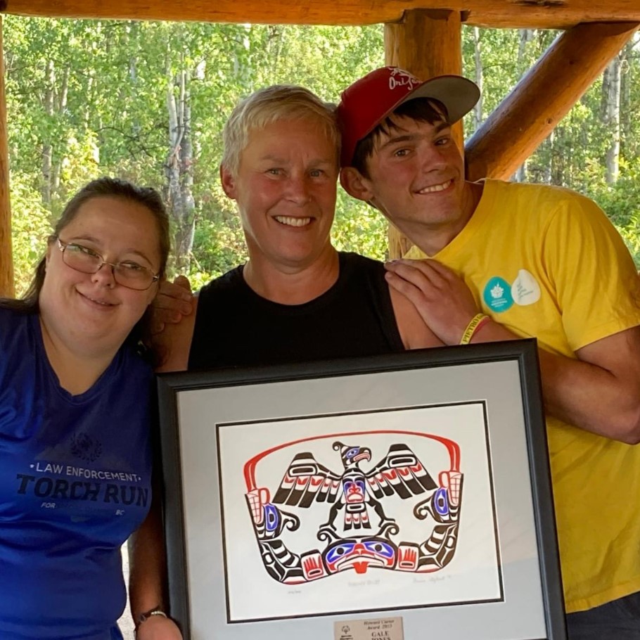 Gale Jones wins SOC's Coach of the Year Award